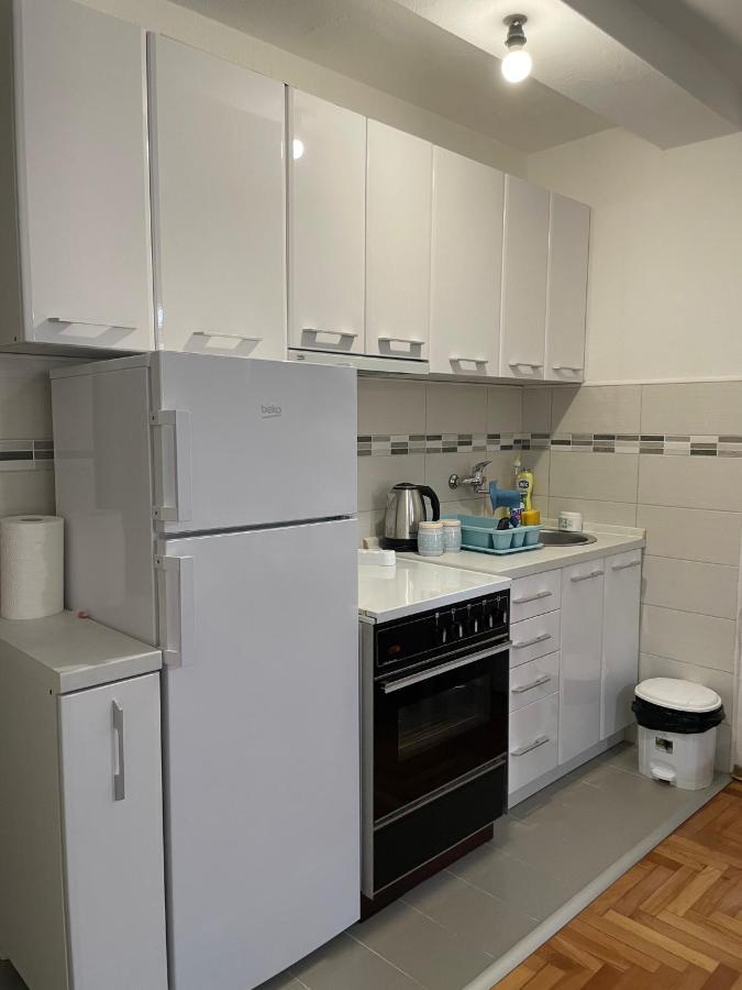 A&J Apartment ブドヴァ エクステリア 写真