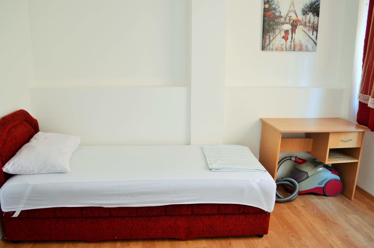 A&J Apartment ブドヴァ エクステリア 写真