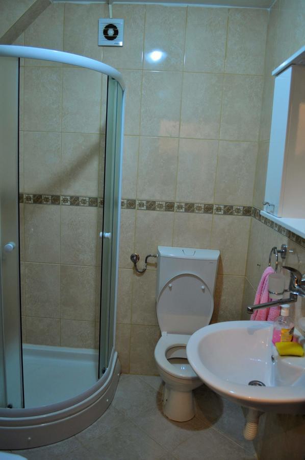 A&J Apartment ブドヴァ エクステリア 写真